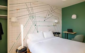 Ibis Styles Asnieres Centre